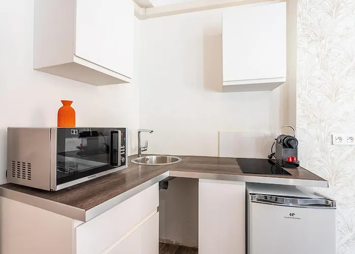 La Cle Escale Orange, Route Du Parcours Des Arts